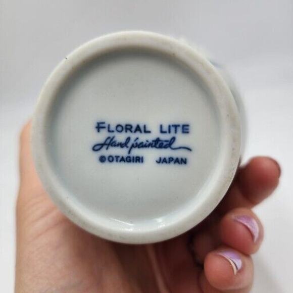 Vintage Iris Otagiri Japan Vase Hand Painted Raised Flowers 4.5" Feminine Pink - Picture 6 of 9